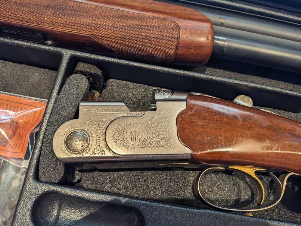 Factory Engraved Beretta Silver Pigeon Sporting 12GA 30" SP1 Case-img-12