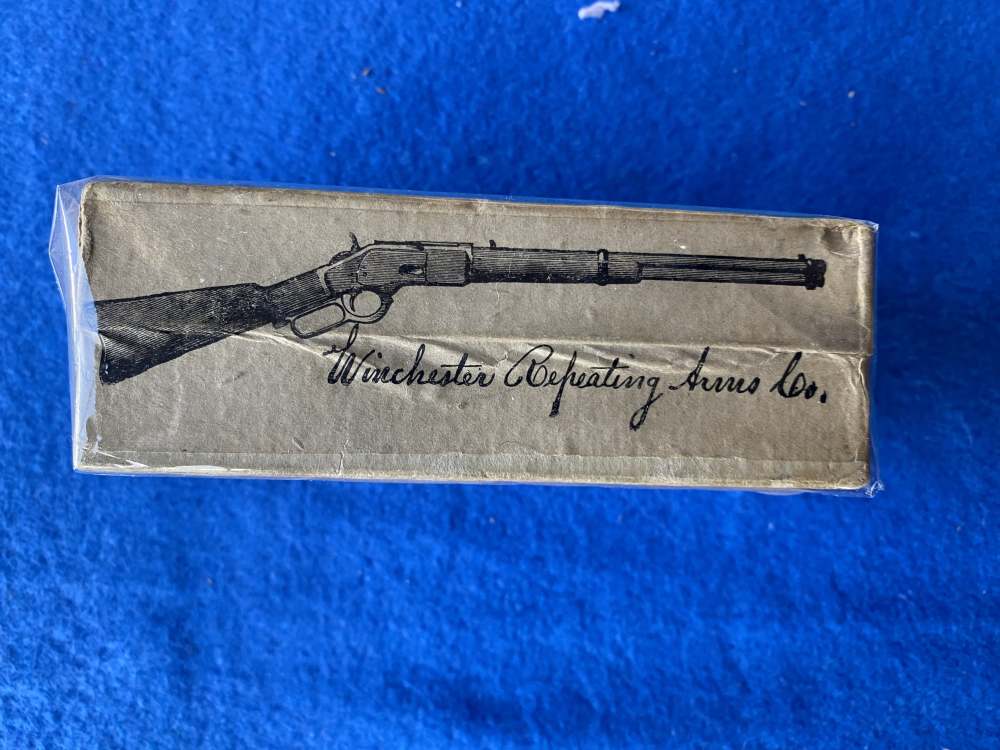 WINCHESTER AMMUNITION VINTAGE 44-img-1