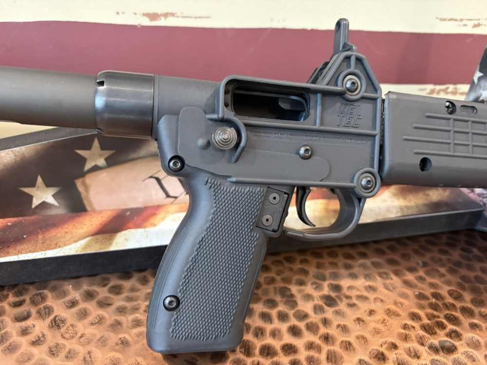 Kel-Tec Sub2000 9mm carbine folding Beretta mags-img-9