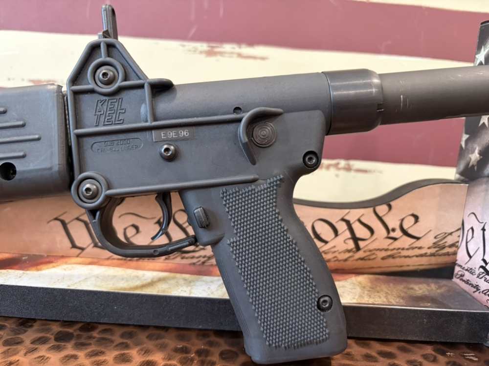 Kel-Tec Sub2000 9mm carbine folding Beretta mags-img-3