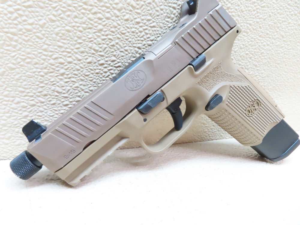 FN 509 Tactical Semi-Auto 9mm Pistol MOS, FDE 24rd Mag  NICE -img-17