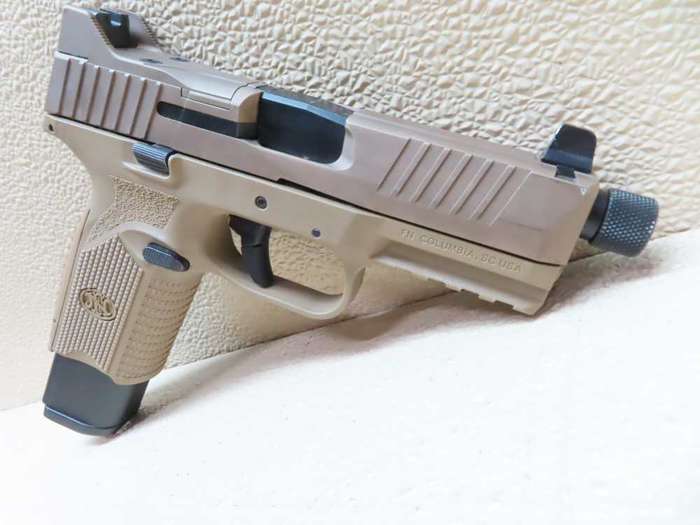 FN 509 Tactical Semi-Auto 9mm Pistol MOS, FDE 24rd Mag  NICE -img-9