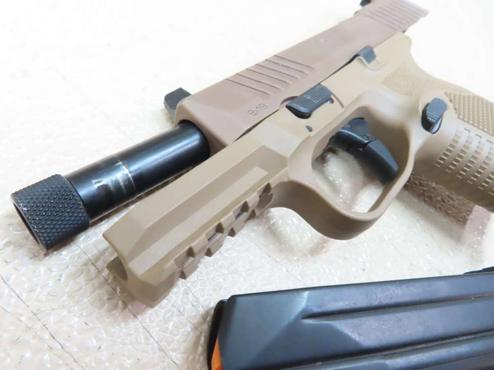 FN 509 Tactical Semi-Auto 9mm Pistol MOS, FDE 24rd Mag  NICE -img-23