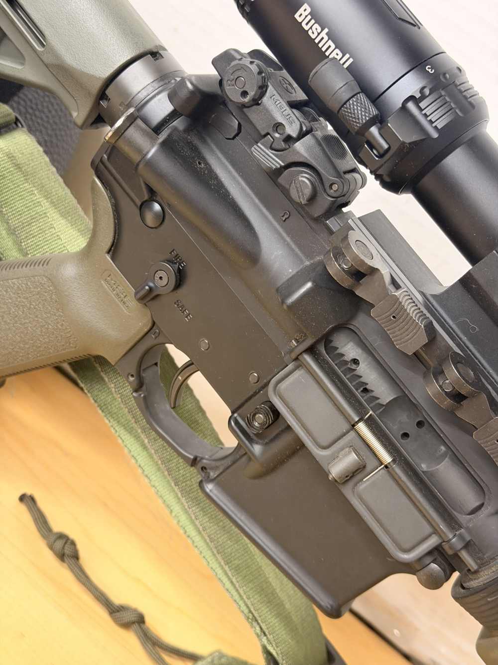 Bushmaster XM15-E2S W/Binary Trigger and Bushnell 1x Scope-img-8