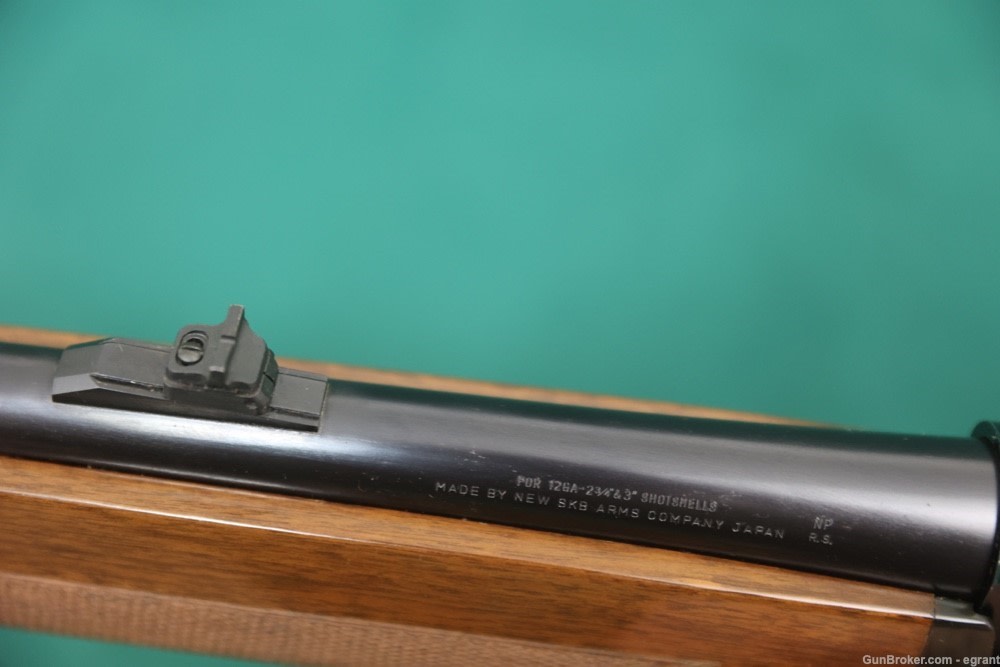 B4683* SKB 1300 12 Gauge Smooth Bore Slug 3" Magnum -img-4