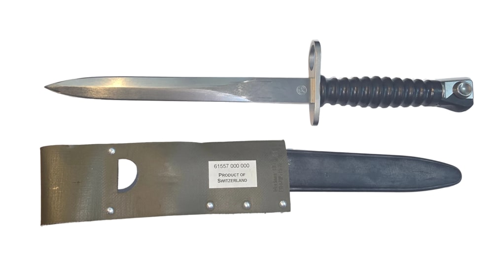 Swiss Model 57 Bayonet with scabbard and OD frog-img-1
