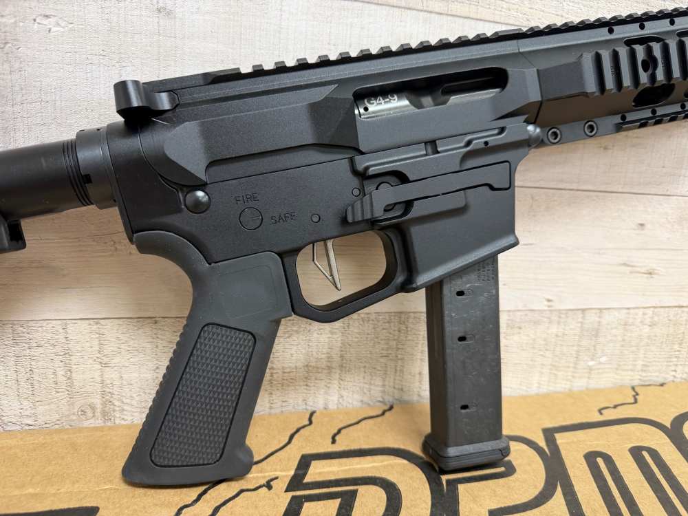 DPMS KITTY KAT 4" 9MM QUAD RAIL GLOCK MAG PISTOL BRACE NEW-img-2