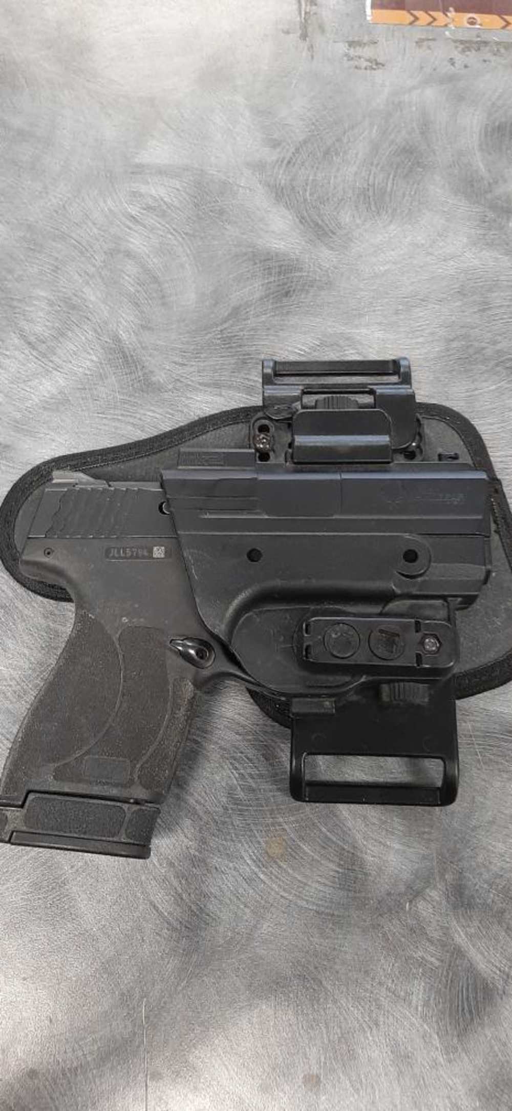 SMITH & WESSON PISTOL M&P9 SHIELD PLUS HOLSTER & EXTENDED MAG-img-11