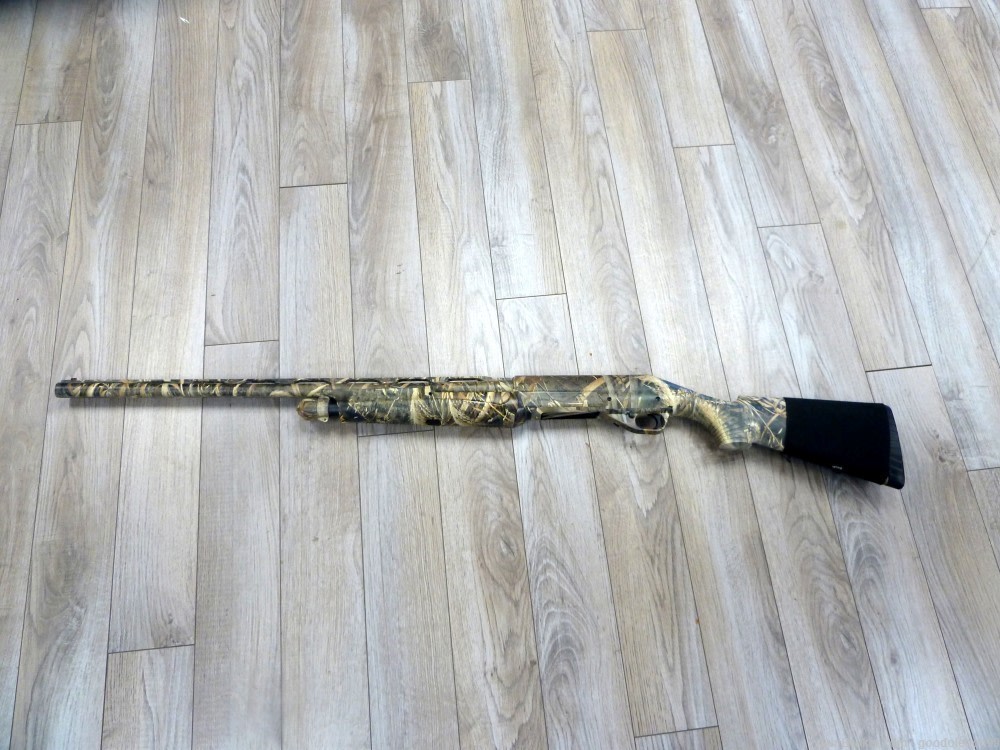 Benelli Nova 12ga shotgun 30426872-img-0