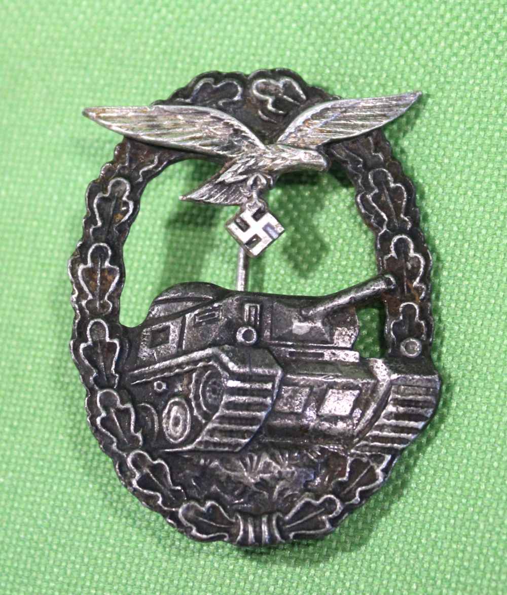 German WWII Luftwaffe Tank Assault Badge WBB-img-0
