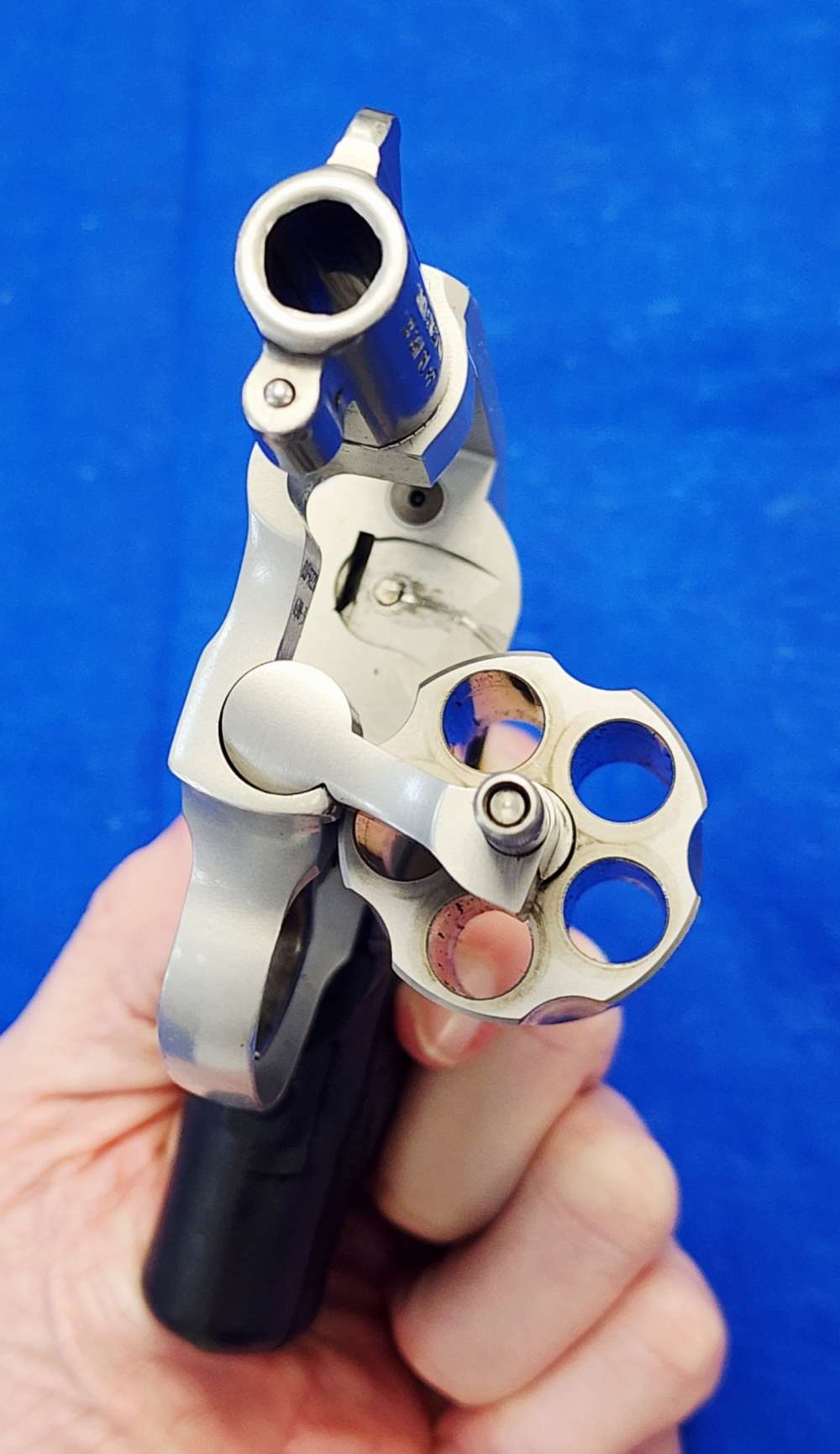 SMITH & WESSON 638-3 AIRWEIGHT .38 SPL +P 1.875" CT LASER, SHROUDED, EXC.-img-11