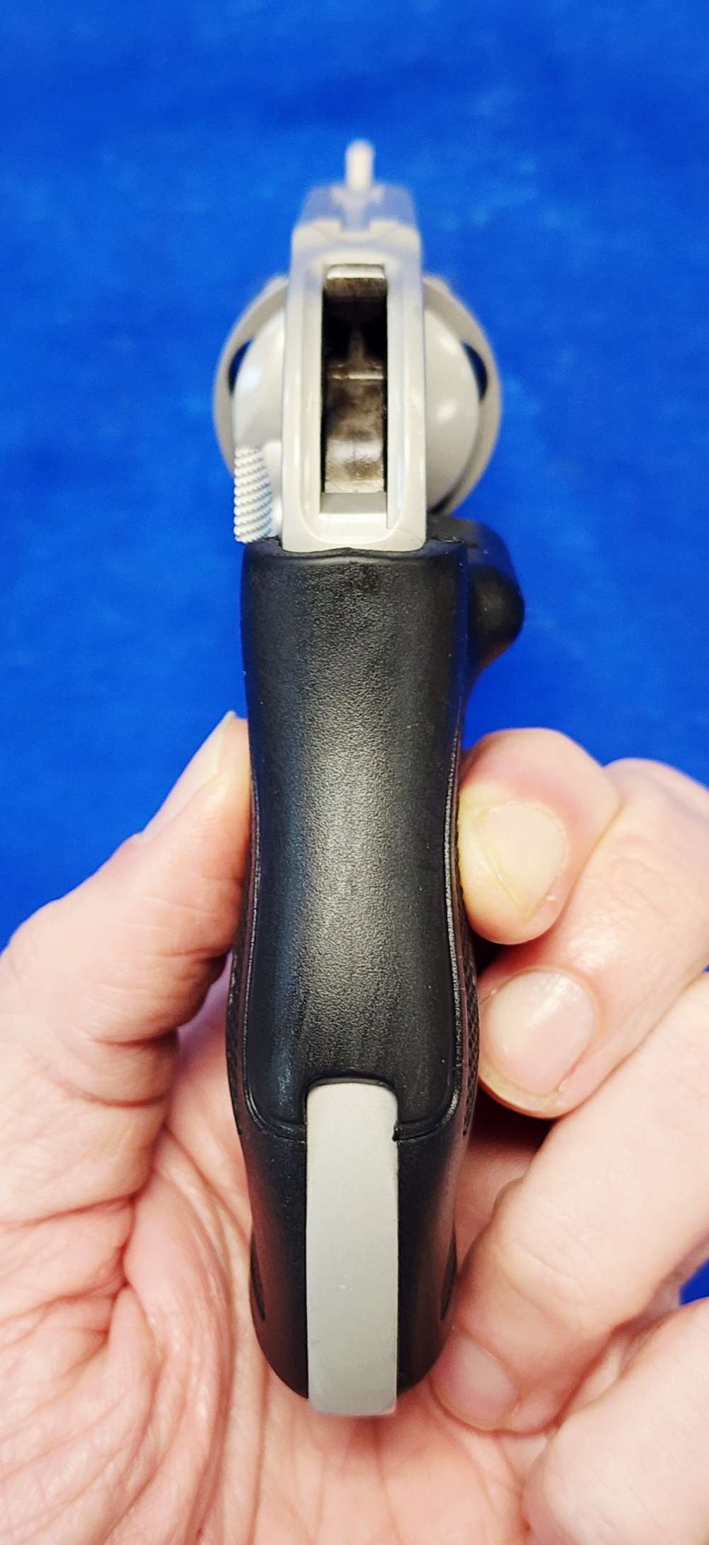 SMITH & WESSON 638-3 AIRWEIGHT .38 SPL +P 1.875" CT LASER, SHROUDED, EXC.-img-2