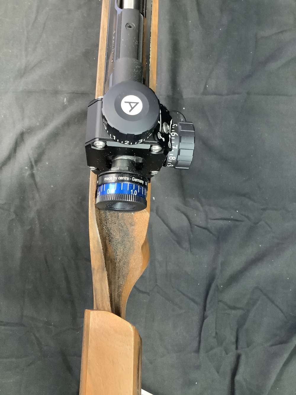 J.G. Anschutz 1827 Fortner .22lr Biathlon stock w/ 7 mags.-img-19