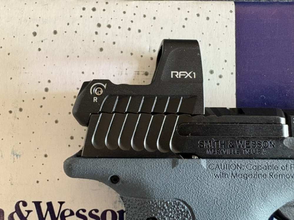Smith & Wesson Bodyguard 2.0 Titanium Blue w/Viridian Green Dot-img-2