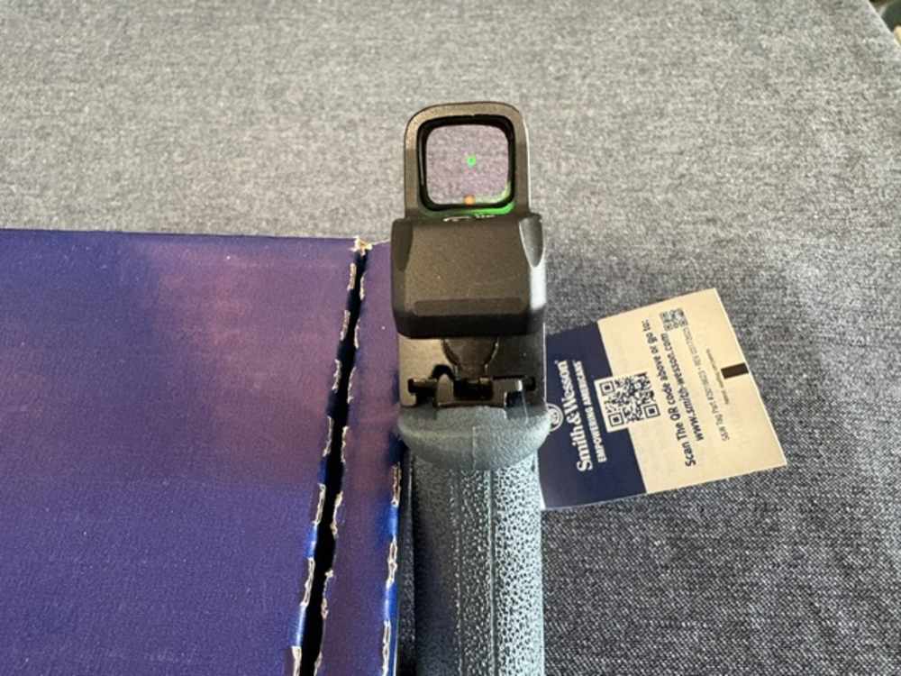 Smith & Wesson Bodyguard 2.0 Titanium Blue w/Viridian Green Dot-img-4
