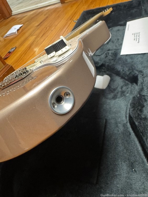 ZION ELECTRIC GUITAR WITH CASE, ORIGINAL.-img-13