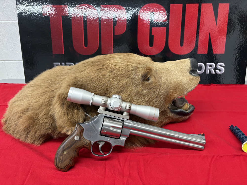 AWESOME SMITH & WESSON 629-5 WITH LEUPOLD OPTIC-img-0