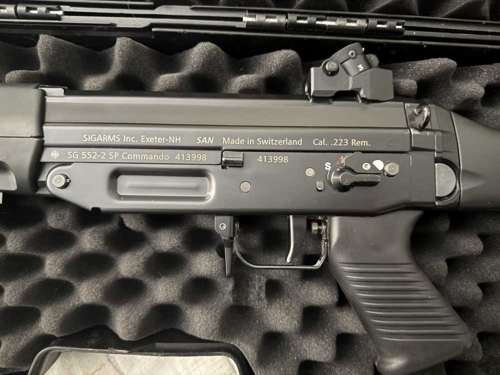 Sig 552-2 SP Commando TWO GUNS WITH TWO CONSECUTIVE SERIAL NUMBERS-img-8