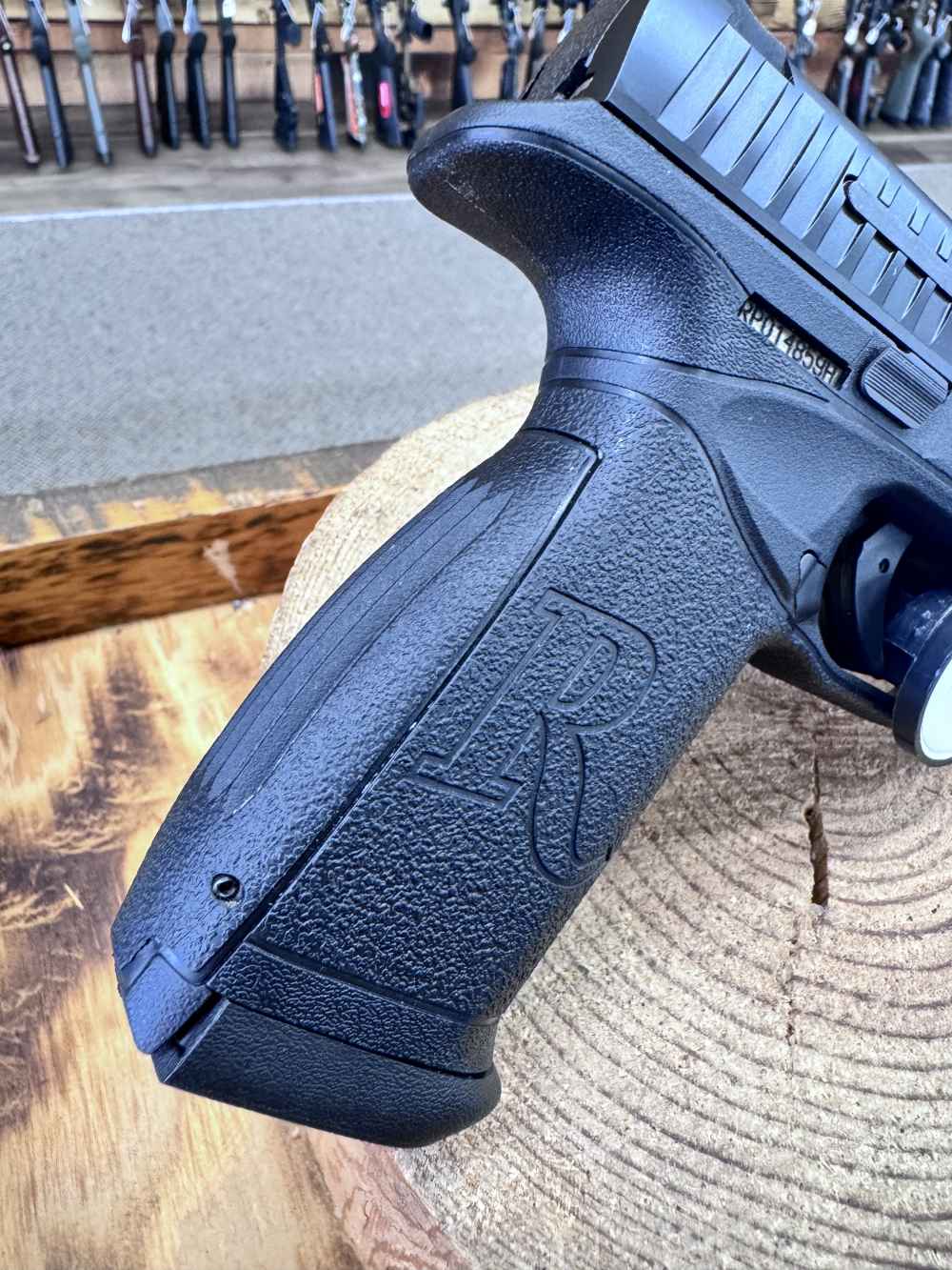 Remington RP9 Pistol - 9mm Luger +P, 4.5", 18+1-img-1