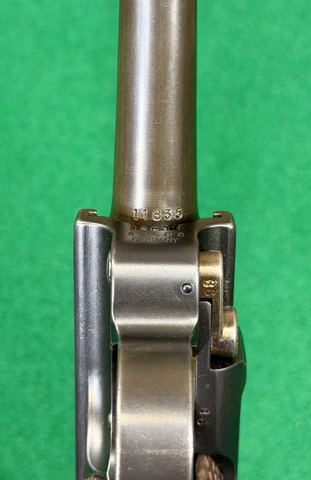1906 DWM American Eagle Luger – All Matching – Grip Safety, Original Mag-img-15