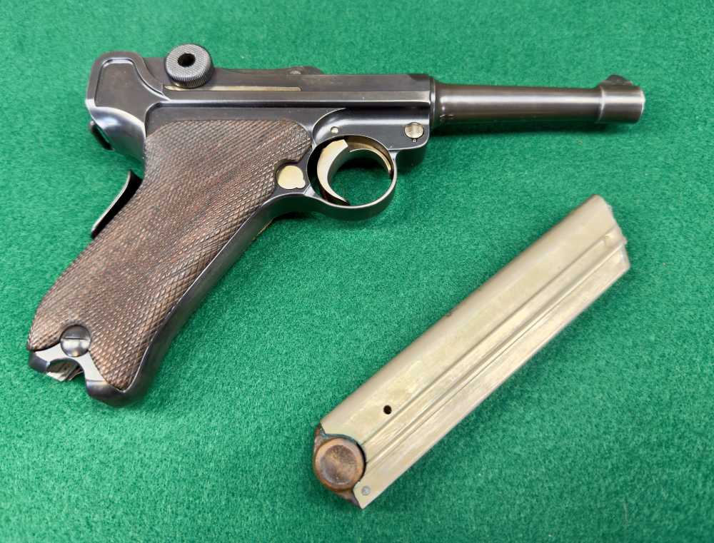 1906 DWM American Eagle Luger – All Matching – Grip Safety, Original Mag-img-1