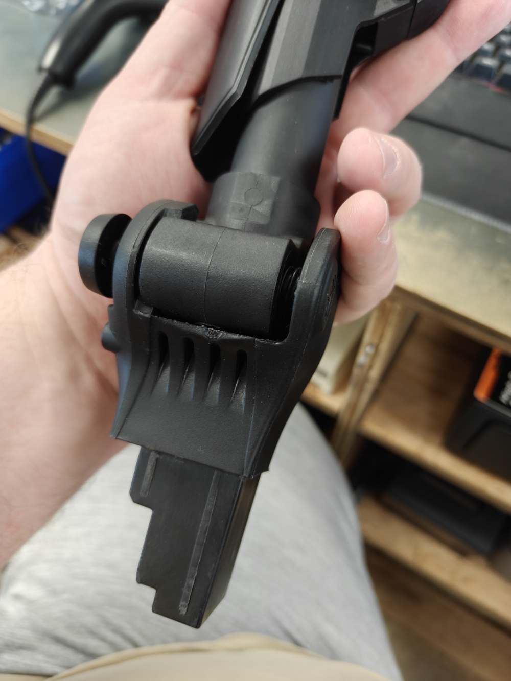 AKA-2318 ATI AK-47 Strikeforce Side Folding Stock Black-img-2
