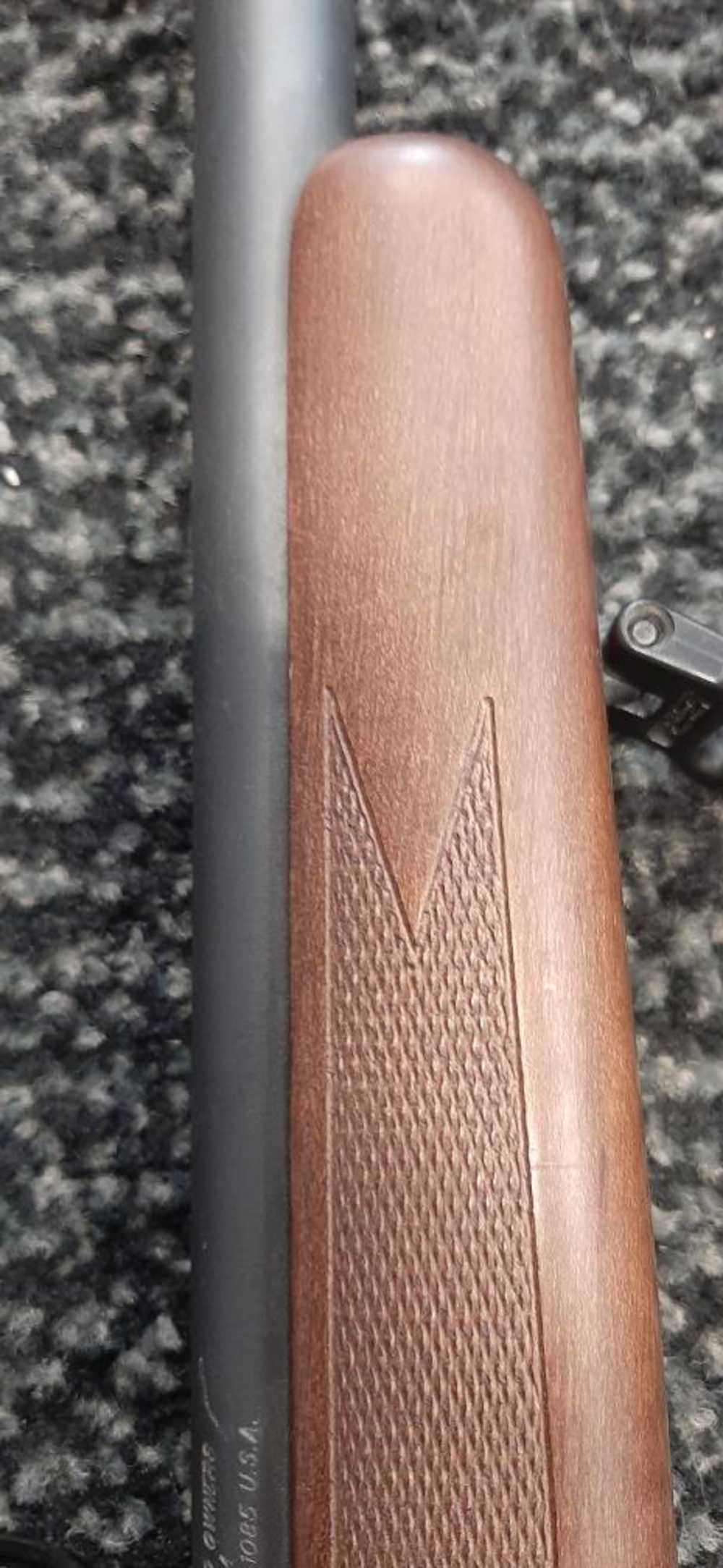 SAVAGE ARMS RIFLE 93R17 WOOD STOCK MAG & SLING-img-4