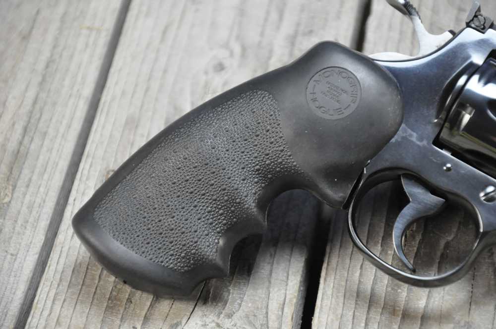 Colt Python .357 Magnum w/ Factory Special Order Sights + Box-img-2