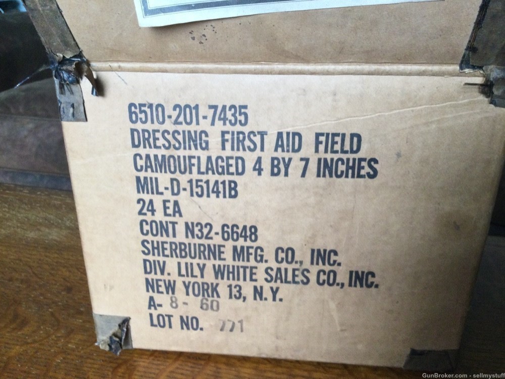 Original Vietnam War Era U.S. Army "Dressing, First Aid, Qty 4 ,in boxes-img-5