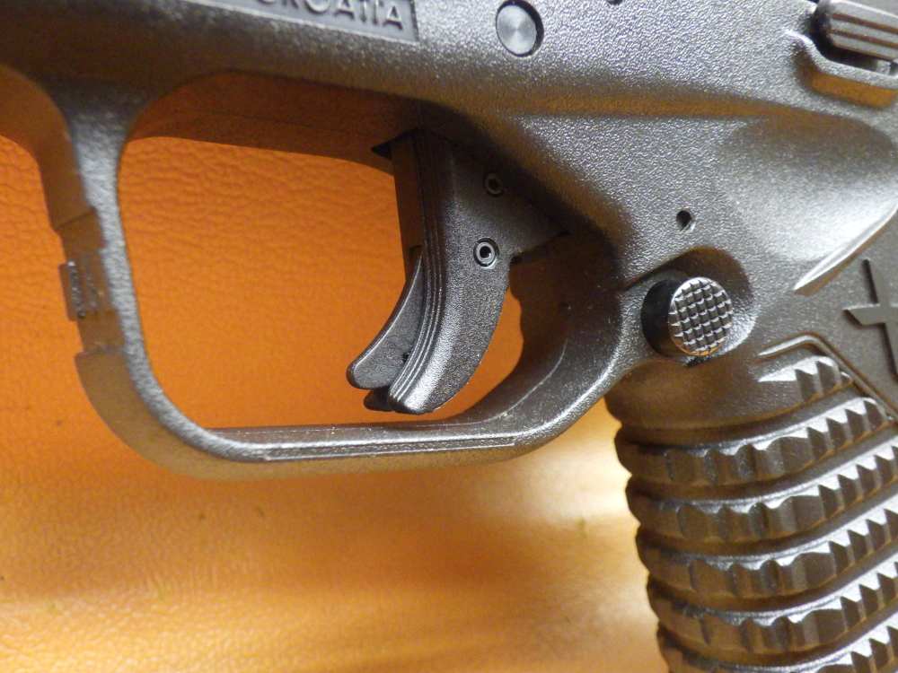 Springfield Armory XDS-9 9mm 3.3" Bbl Two Mags w/ Factory Case-img-10