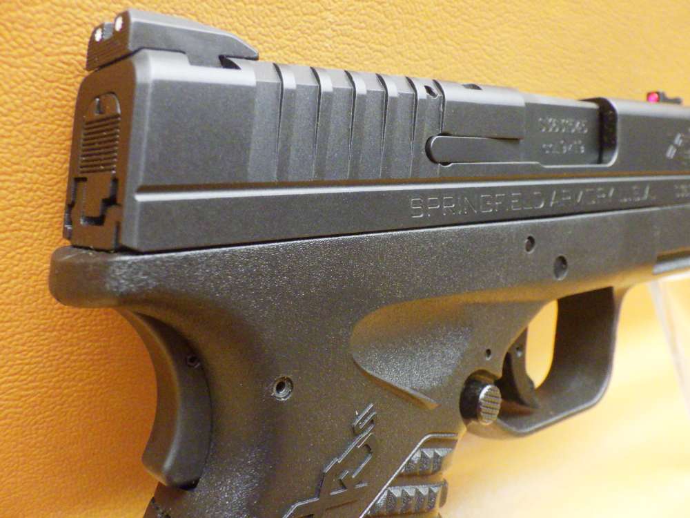Springfield Armory XDS-9 9mm 3.3" Bbl Two Mags w/ Factory Case-img-4