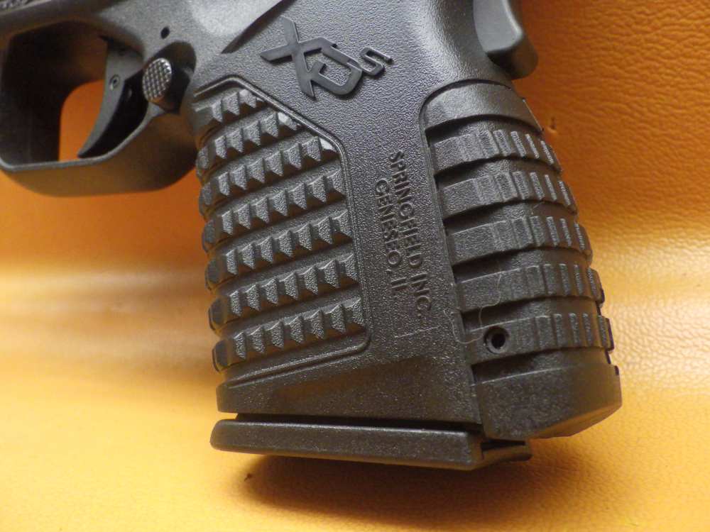 Springfield Armory XDS-9 9mm 3.3" Bbl Two Mags w/ Factory Case-img-9