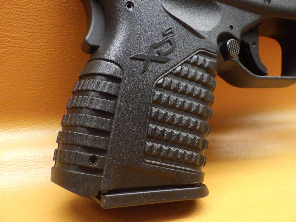 Springfield Armory XDS-9 9mm 3.3" Bbl Two Mags w/ Factory Case-img-2