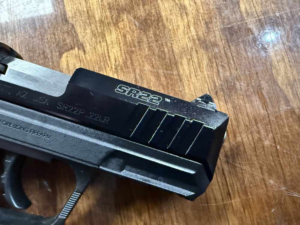 Preowned Ruger SR22 .22lr pistol with 3.5” barrel and extra magazine -img-16