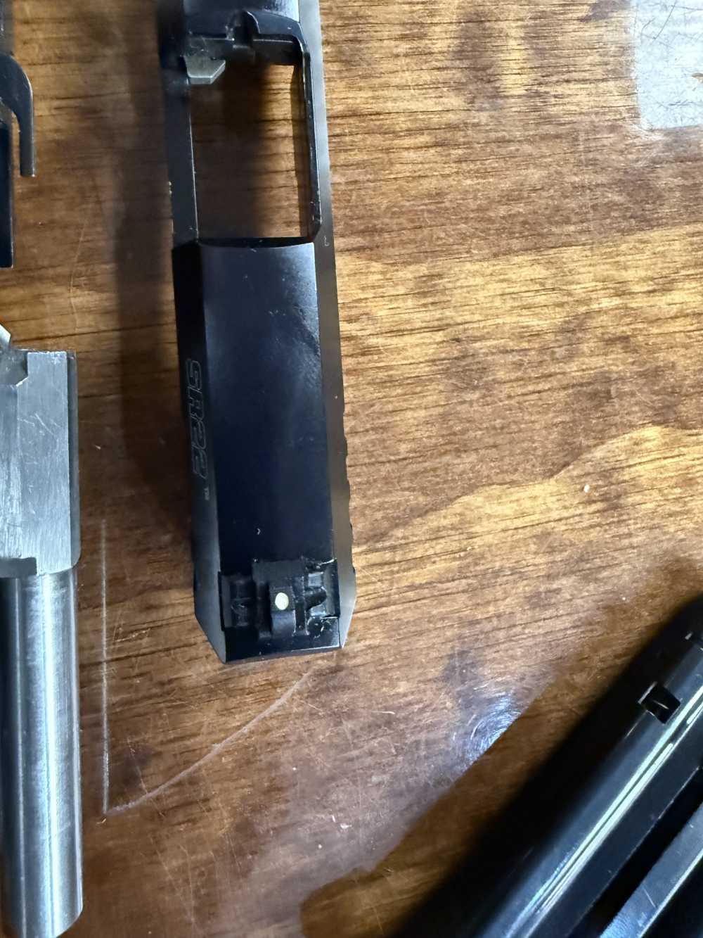 Preowned Ruger SR22 .22lr pistol with 3.5” barrel and extra magazine -img-12