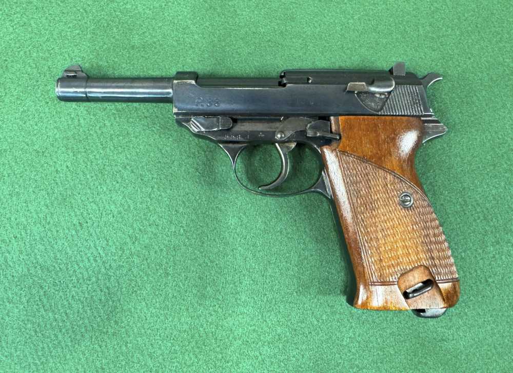 WWII German Walther P.38 (P.35) 9mm – AC 42-img-1