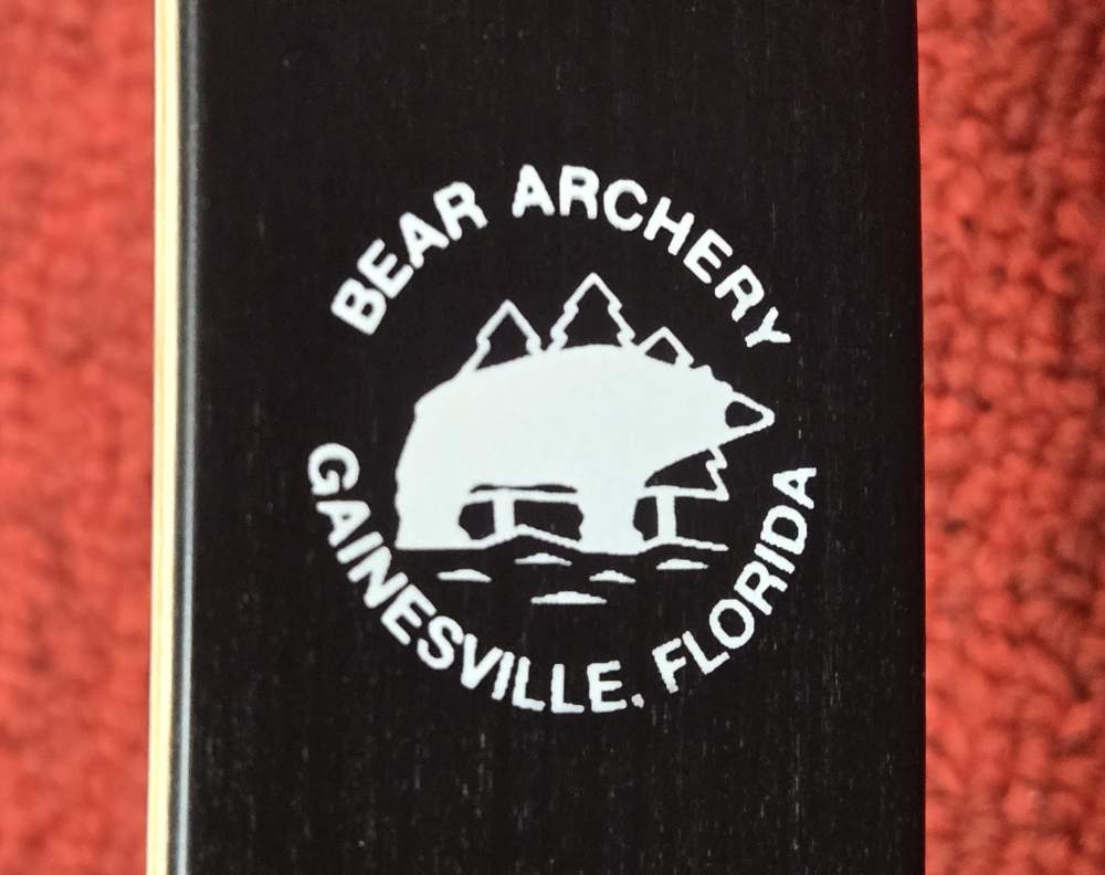 Bear Super Magnum 48" Bow w/Accessories 2607LM60737CU*4-img-5