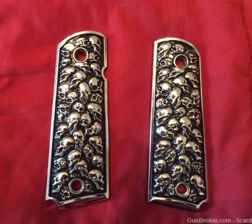 Colt 1911 and 1911 Clones Puter Skull Grips-img-0