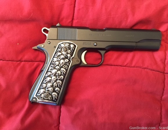 Colt 1911 and 1911 Clones Puter Skull Grips-img-1
