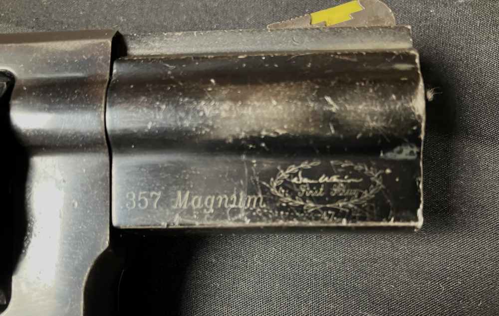 Dan Wesson First Issue 357 Revolver 2 barrels-img-8