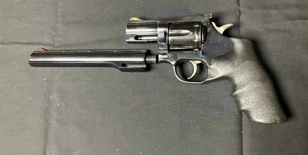 Dan Wesson First Issue 357 Revolver 2 barrels-img-9