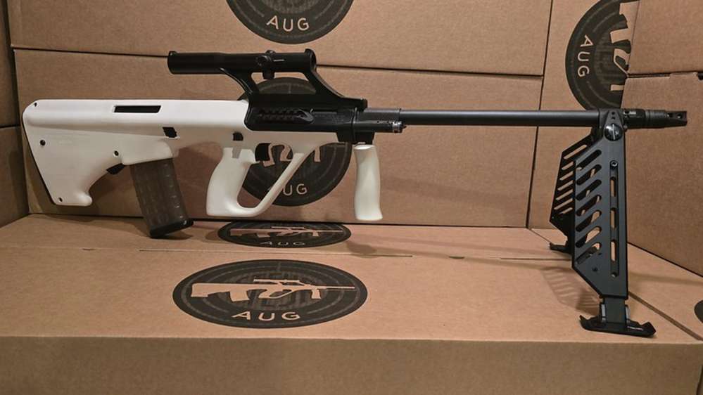 AUG Steyr Arms rifle-img-10