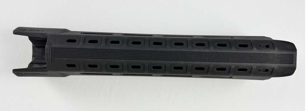 Magpul MOE SL Hand Guard, Mid-Length – AR15/M4 MAG551-BLK in the box-img-4