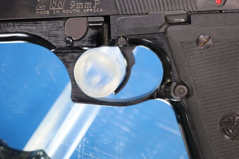 Vektor Z88 9mm Made in South Africa Beretta 92 Clone-img-6