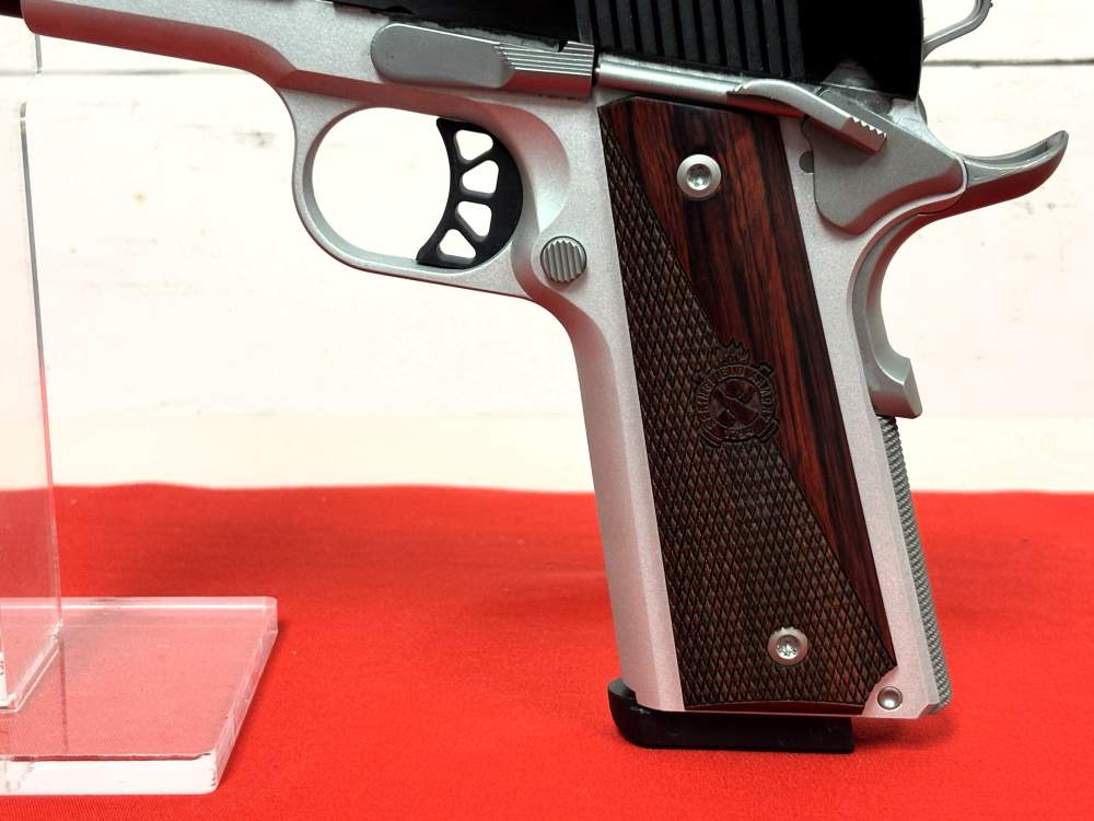 Factory New Springfield 1911 Ronin 4.25" Pistol 45 ACP No Reserve!-img-3