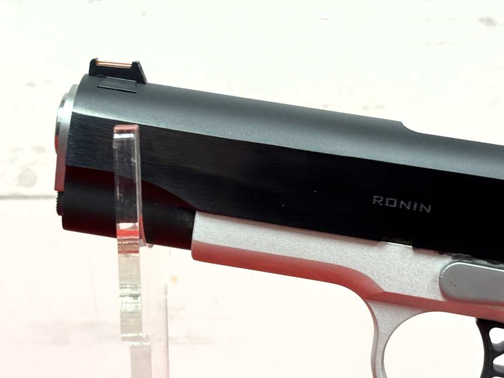 Factory New Springfield 1911 Ronin 4.25" Pistol 45 ACP No Reserve!-img-4