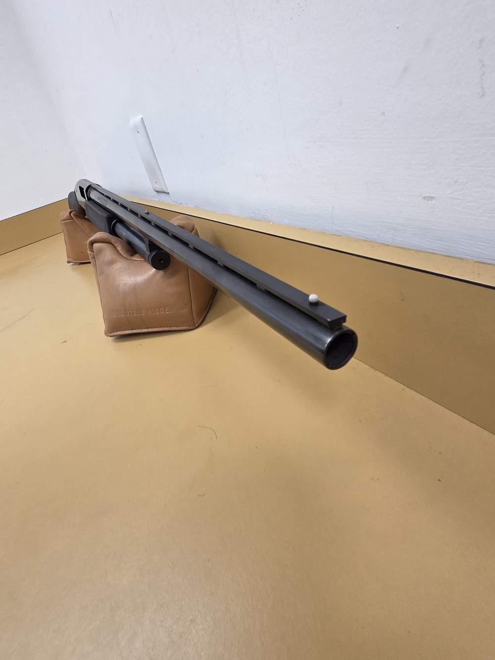 MAVERICK 88 20 GAUGE PUMP ACTION SHOTGUN -img-1