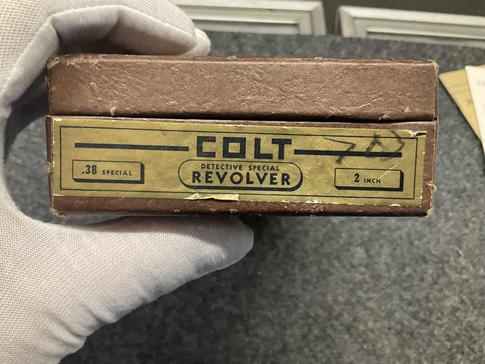Vintage 1951 COLT  detective special 38 revolver gun box police book manual-img-5