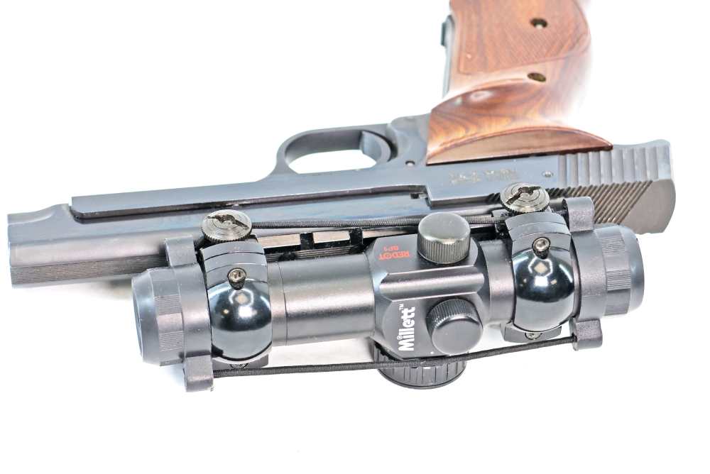 Smith & Wesson Model 41 .22LR W Red Dot Scope Excellent Condition-img-8
