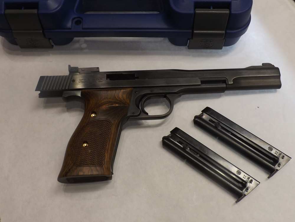 SMITH & WESSON MODEL 41 - 7 INCH-img-0